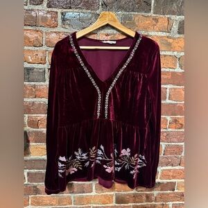 Loveriche Embroidered Velvet Long Sleeve V-Neck Top - Burgundy Size Medium